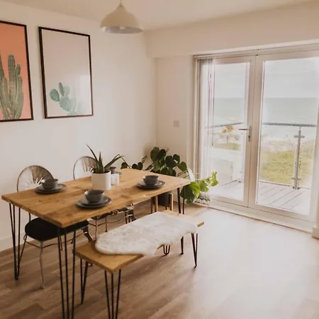 Ocean 1- Sea View Apartment, Fistral Newquay Newquay (Cornwall)