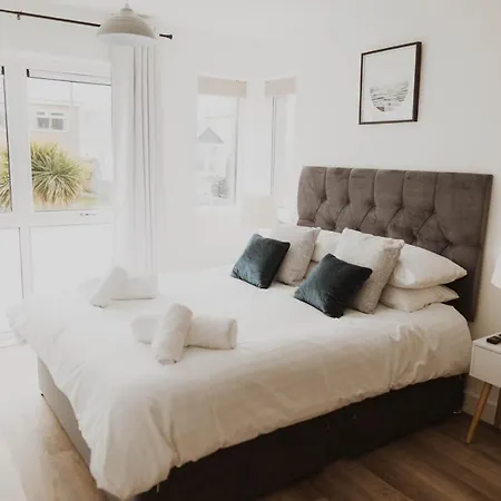 Apartment Ocean 1- Sea View Apartment, Fistral Newquay *